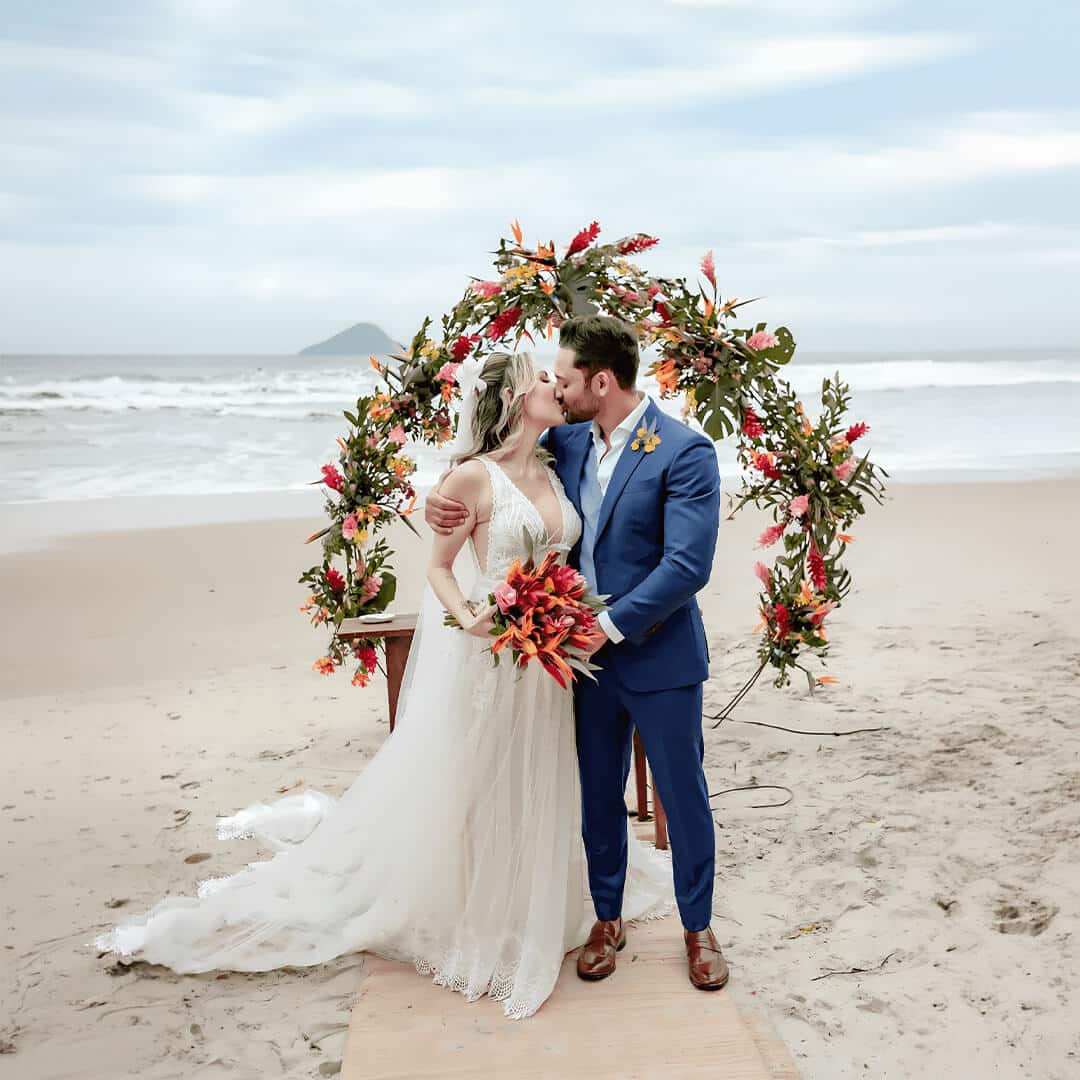 Casamento no litoral de São Paulo com vista para a praia